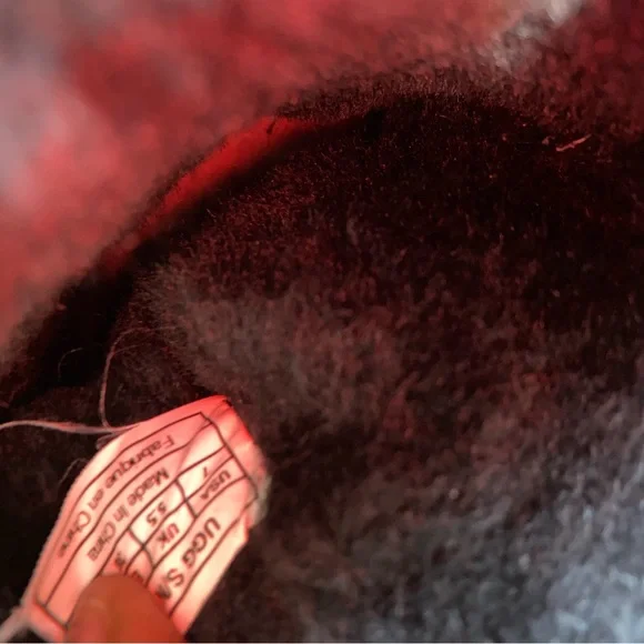 UGG BLACK MONGOLIAN BOOTS - Picture 7 of 11